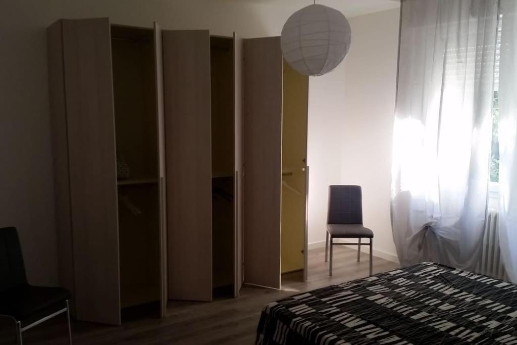 Appartamento In Villetta A 2 Passi Dal Mare E Dal Centro เปซาโร ภายนอก รูปภาพ
